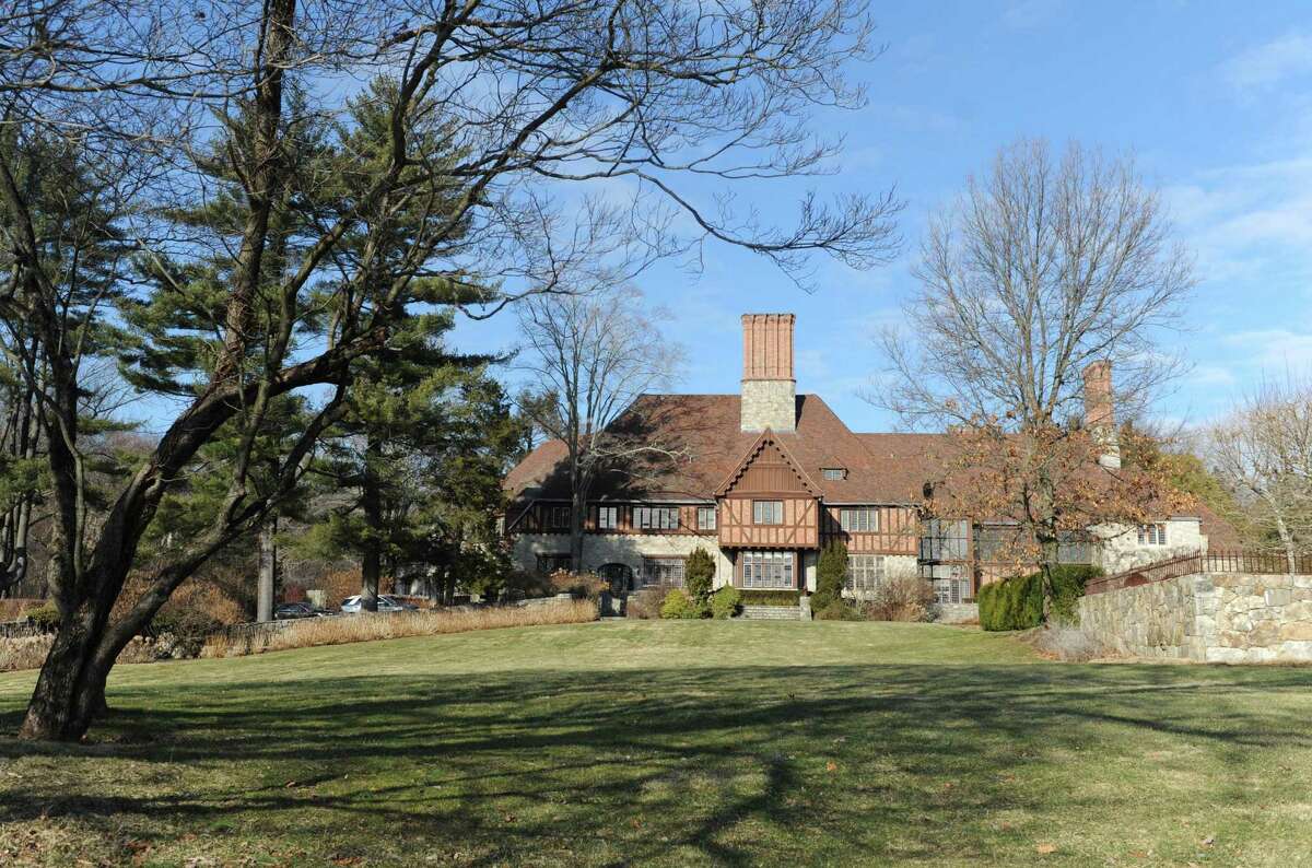 The property at 124 Old Mill Rd. in Greenwich in 2015 15,862 sq. ft. house on 75.7 acres was formerly owned by movie star Mel Gibson. A proposal to build 28 condos on the property has been withdrawn and the lot is for sale once again.