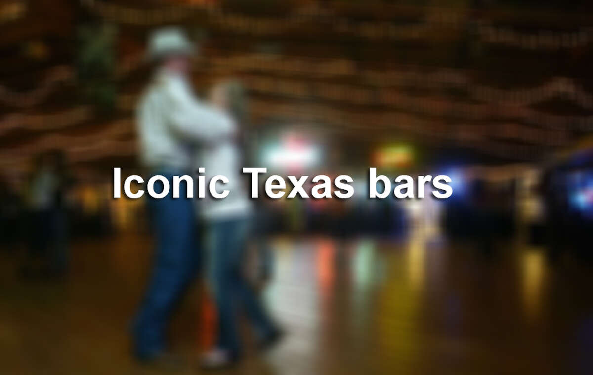 Iconic Texas bars you should visit.