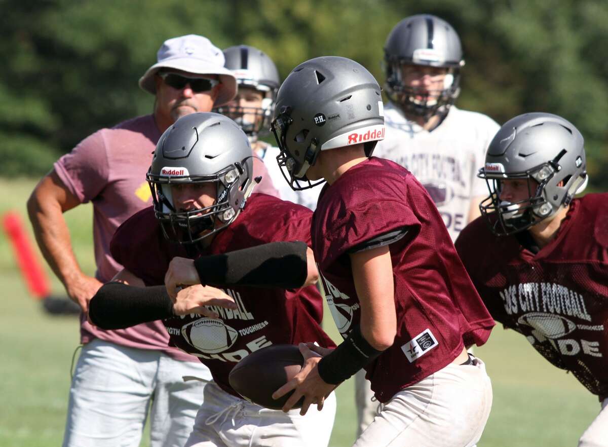 Cass City prepares for week 1 test against powerhouse Montrose HillMcCloy