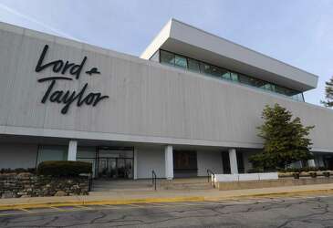 lord and taylor shoe department