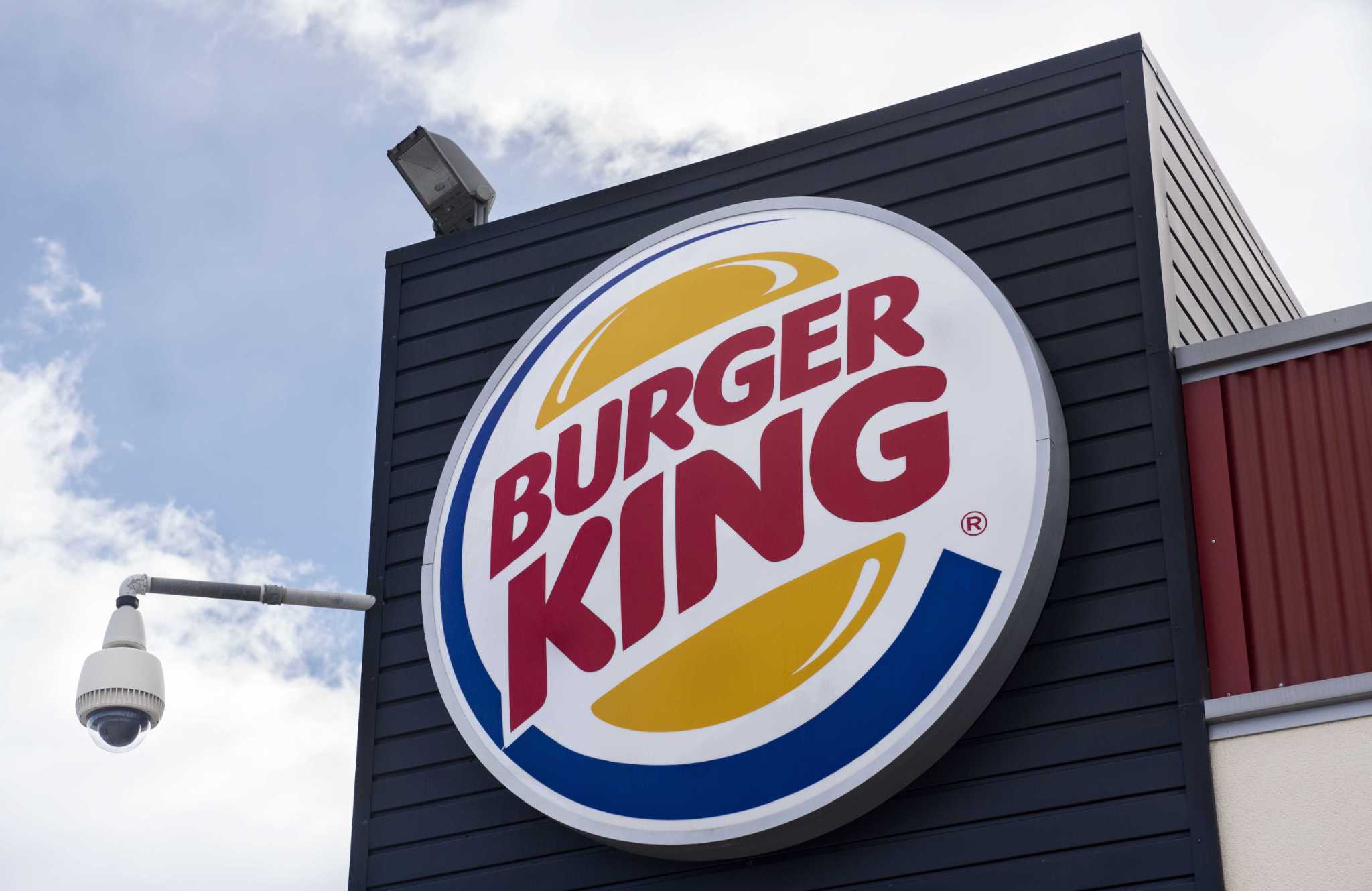 Burger King employee refused to serve deaf customer at drivethru