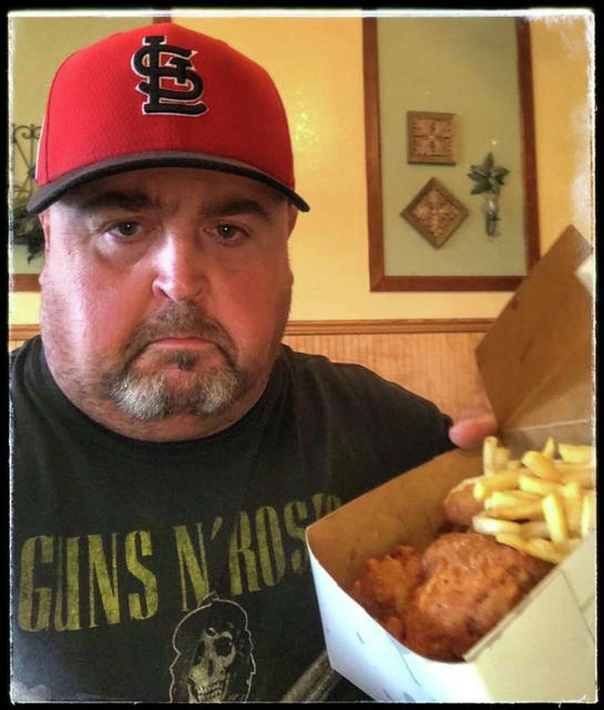 Woody’s Chicken is closing after 60 years, and everyone is super sad