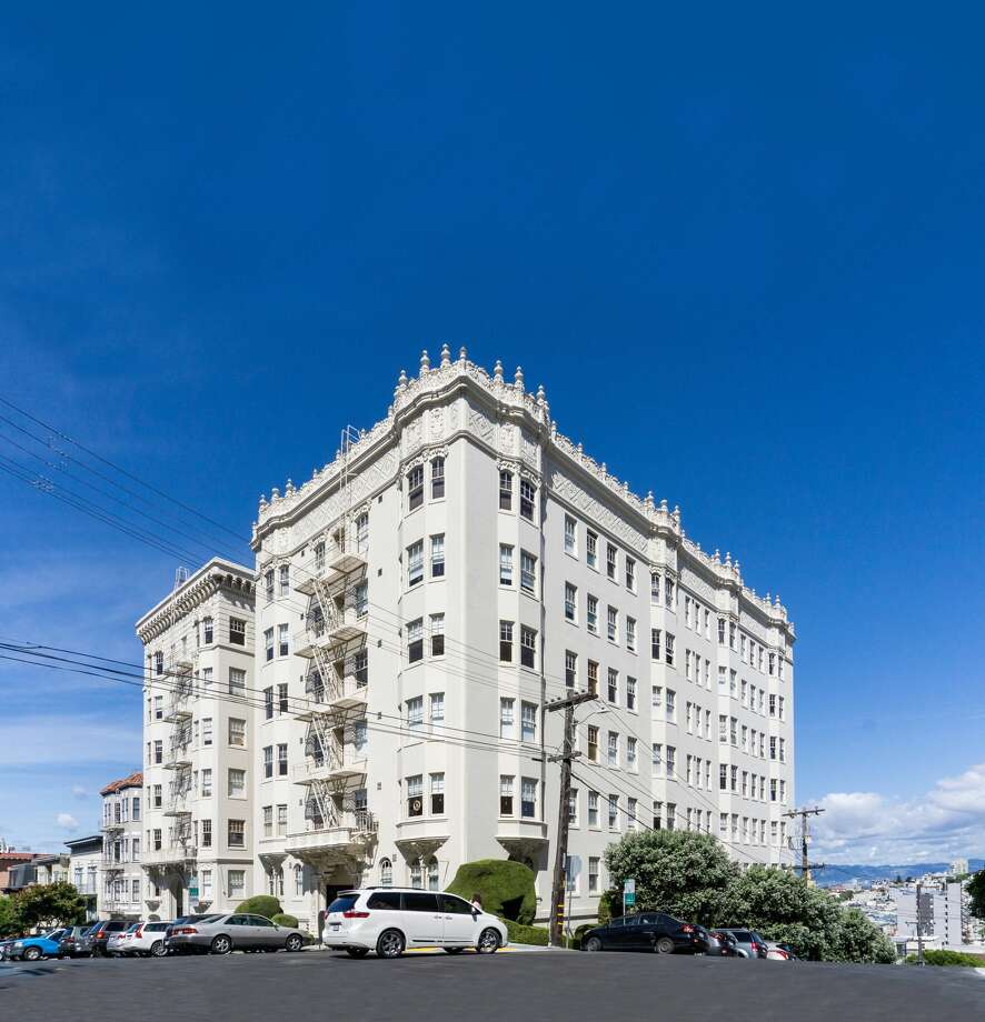 Russian Hill Apartments