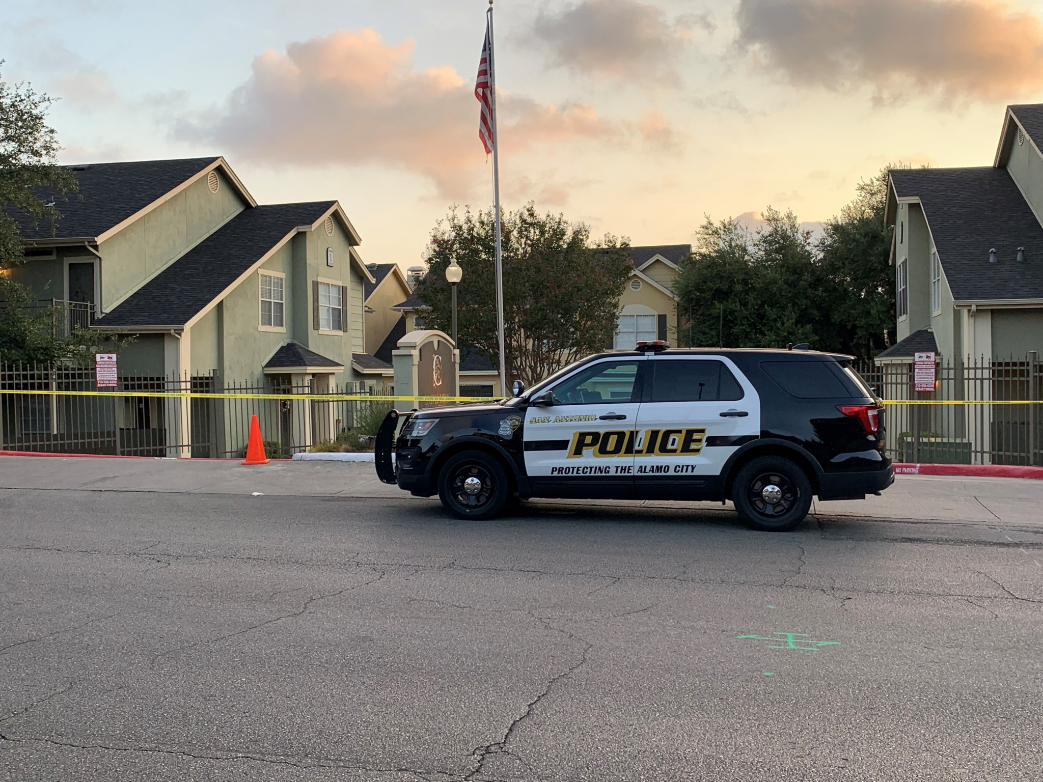 Overnight standoff in Castle Hills ends peacefully San Antonio