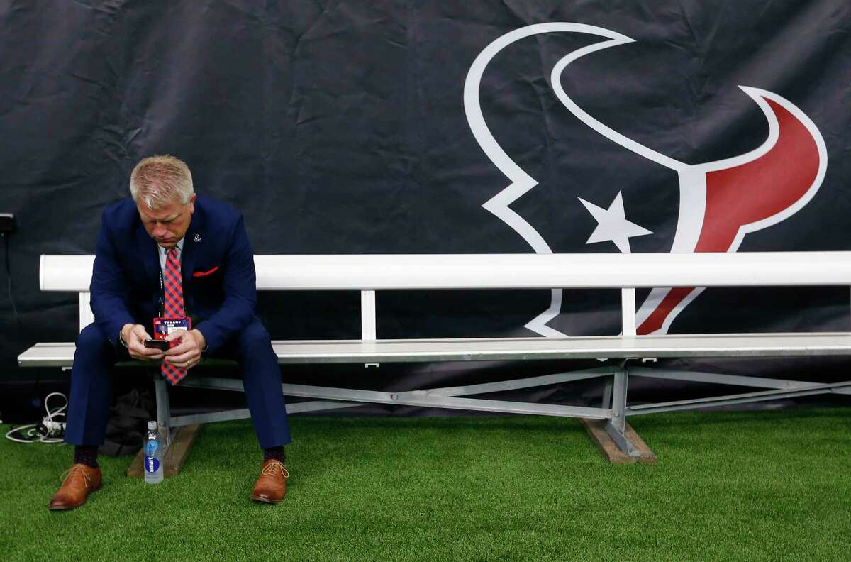 Texans sideline reporter John Harris took the job weeks before his former Brown teammate Bill O'Brien was hired as coach. Harris said their working relationship was difficult during O'Brien's six-plus seasons at the helm.