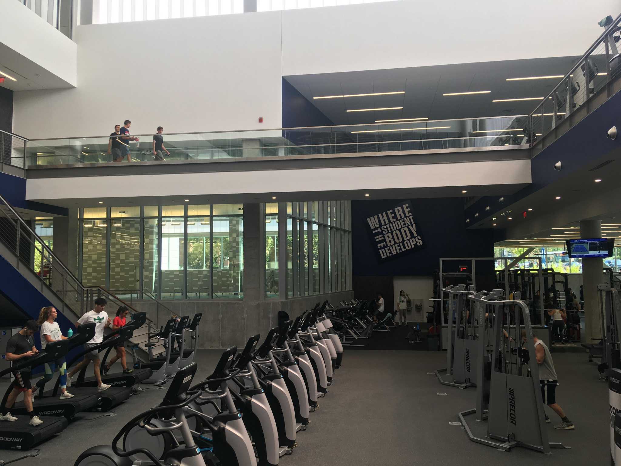UConn students pick up tab for 125 million rec center