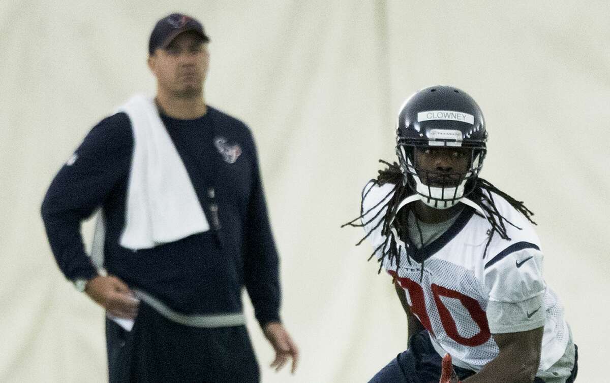 Texans Discussing Jadeveon Clowney Trade With Five Teams