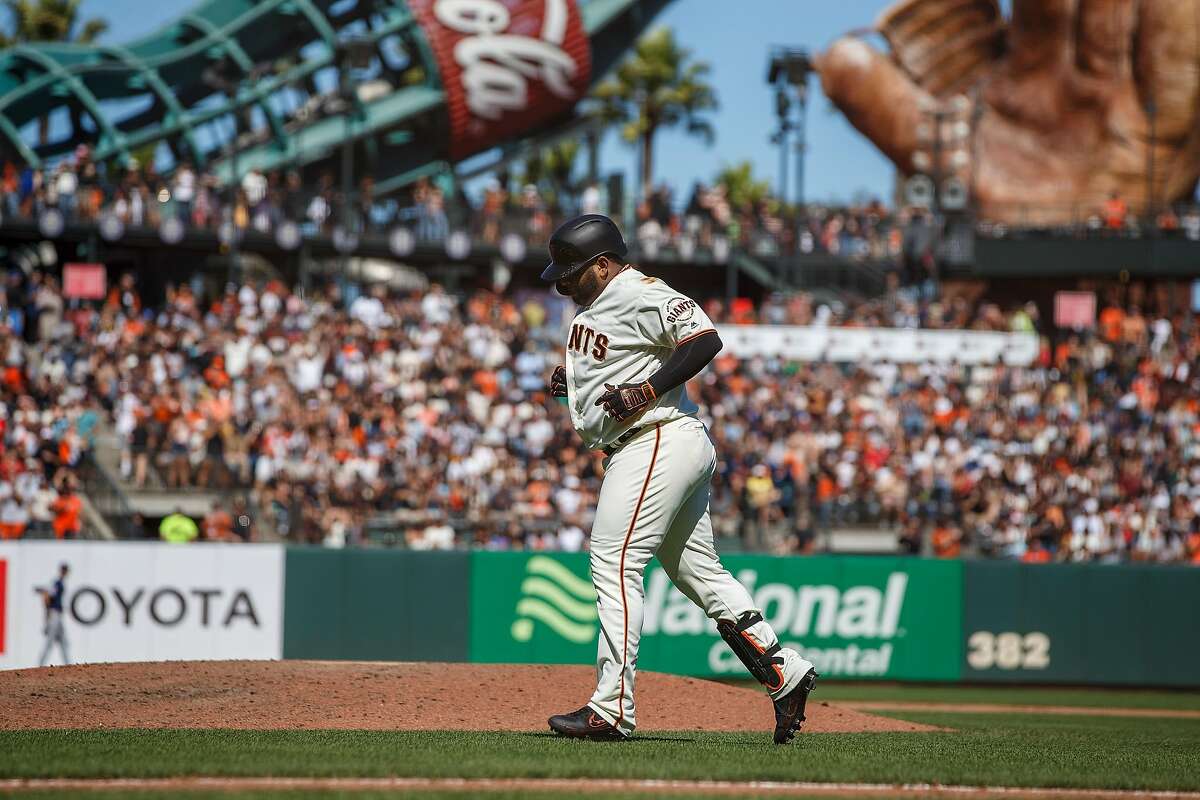 Emotional, ailing Pablo Sandoval gets final at-bat for Bochy, and maybe for  Giants