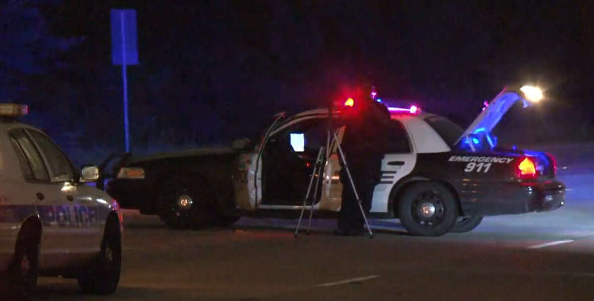 Motorcycle rider hospitalized after southeast Houston wreck