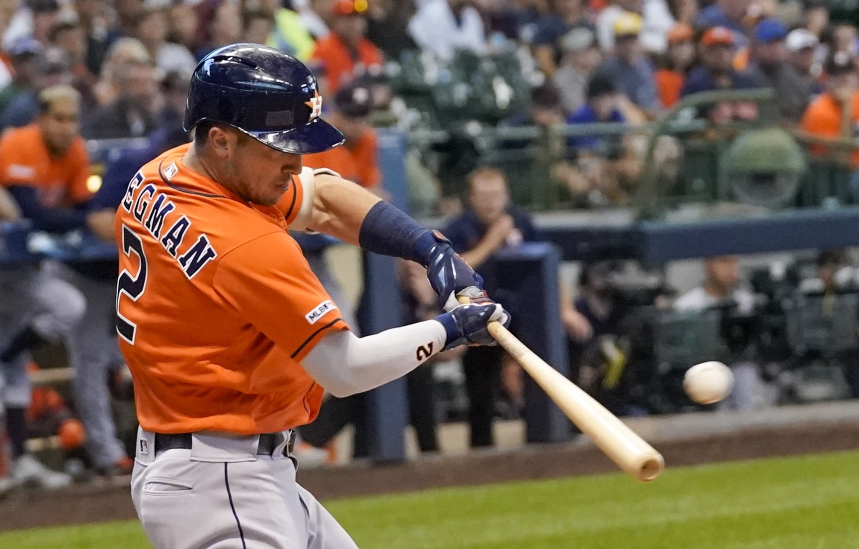 Alvarez, Bregman earn AL Monthly Awards for August