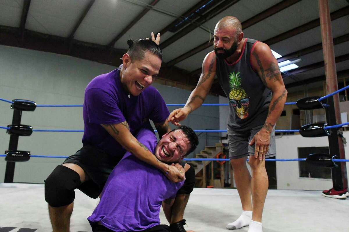 San Antonio pro wrestling school teaches more than body slams