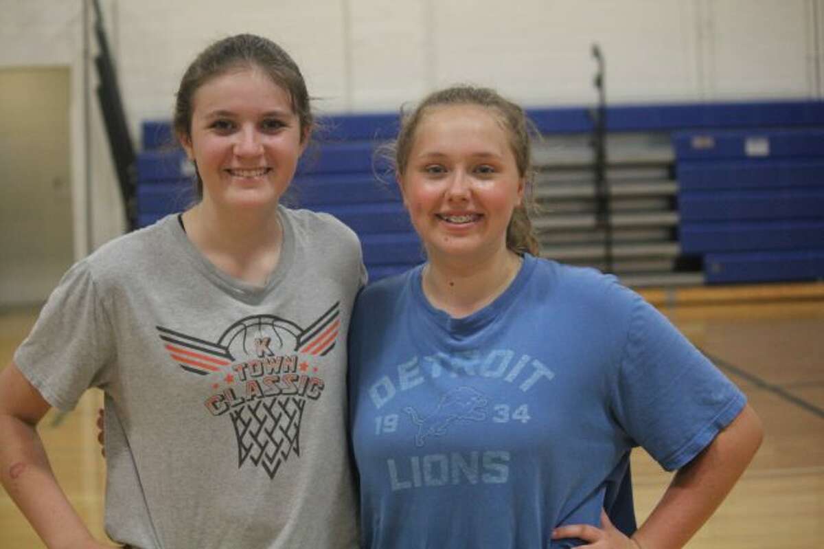 Katie Rueffer and Carly Dellar of Evart volleyball.