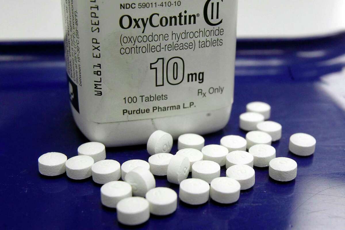 OxyContin maker Purdue Pharma is advocating for a settlement of the lawsuits that allege the company fueled the opioid crisis with deceptive marketing of the opioid.