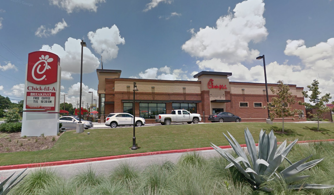 ChickfilA temporarily closes dining room, offering drivethru and