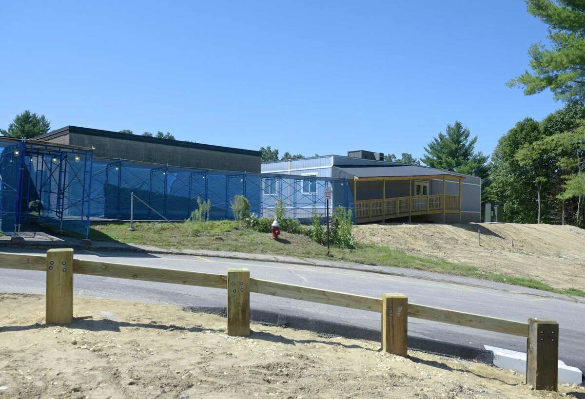 Construction continues at Bethel elementary schools, despite coronavirus