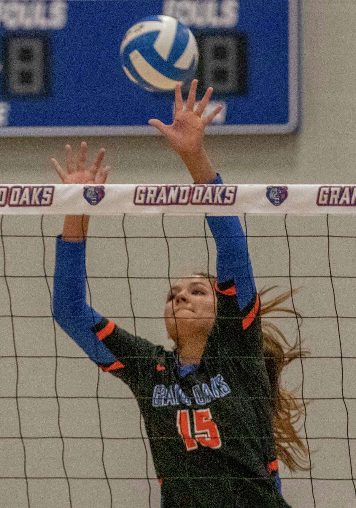 VOLLEYBALL Grand Oaks continues winning ways, tops Lake Creek