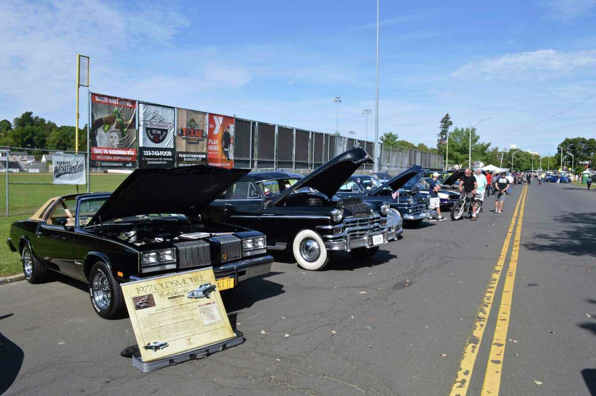 War Memorial’s inaugural car show draws thousands to Danbury