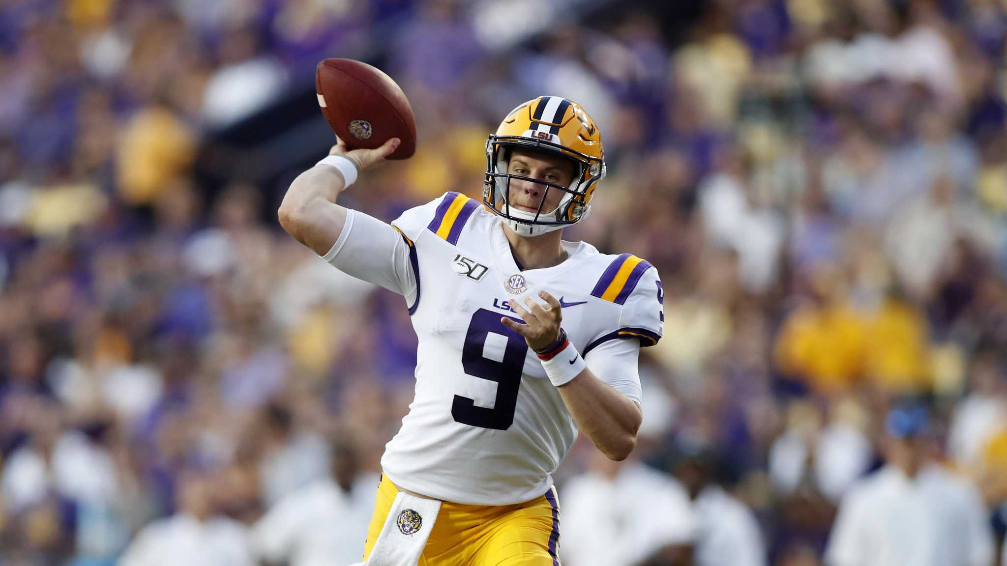 No. 9? No. 9? Joe Burrow posts picture of himself in a different number  than in his Ohio State days, LSU