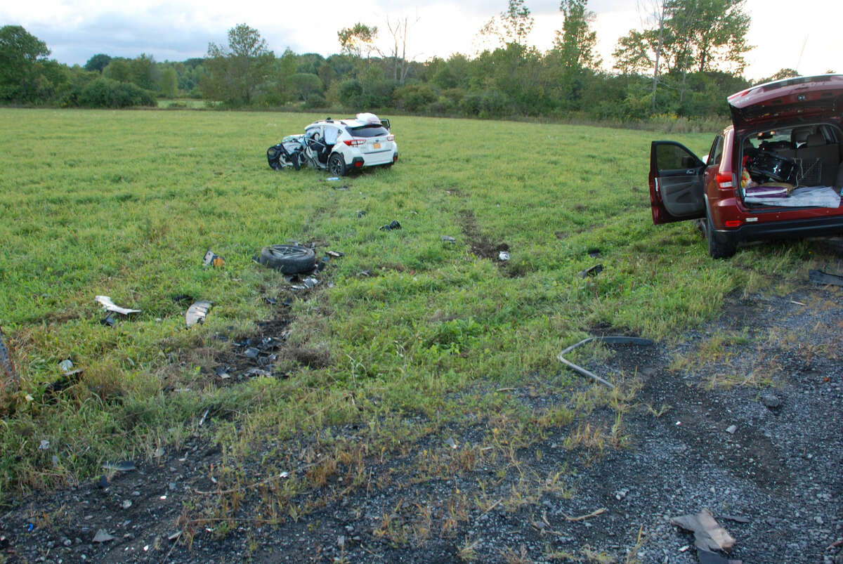 Several injured in Knox crash