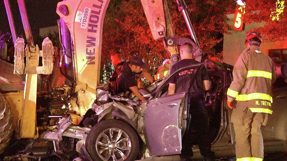 Woman Who Crashed Into Saws Tractor Rescued Before Vehicle Fire