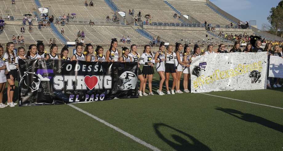 2 Texas Cities Seek Comfort From Football After Shootings