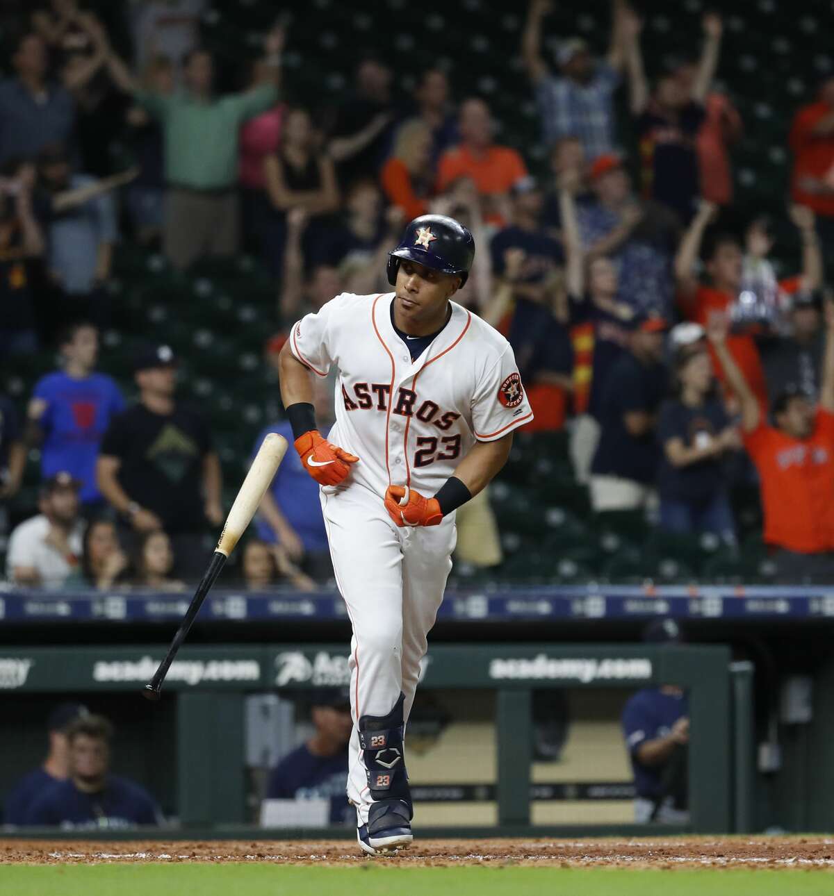 Michael Brantley, Astros rally for walkoff win over Mariners in 13 innings