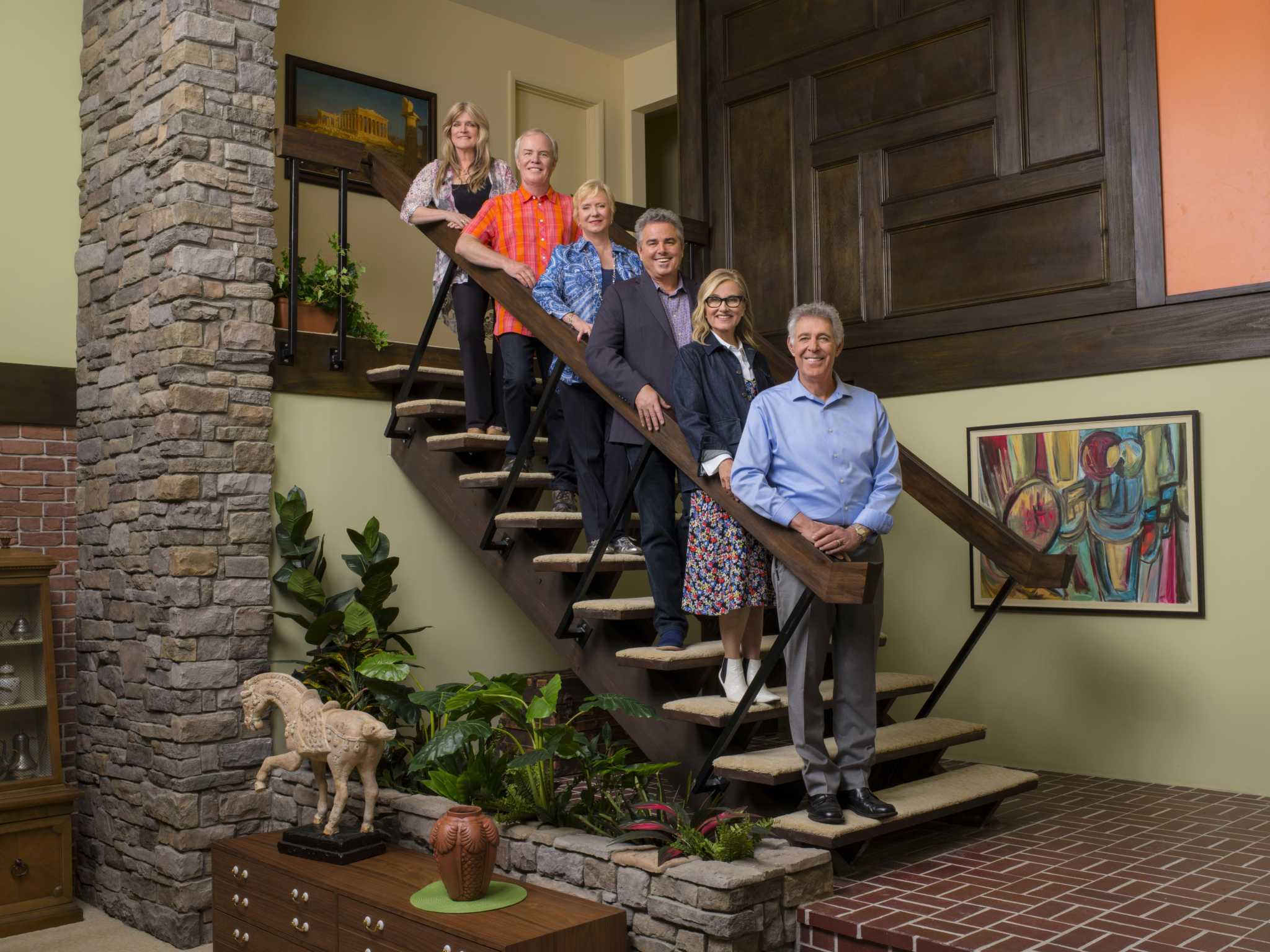 A Very Brady Renovation Is A Groovy Kind Of Makeover Show A Very Brady Renovation Is A Groovy Kind Of Makeover Show