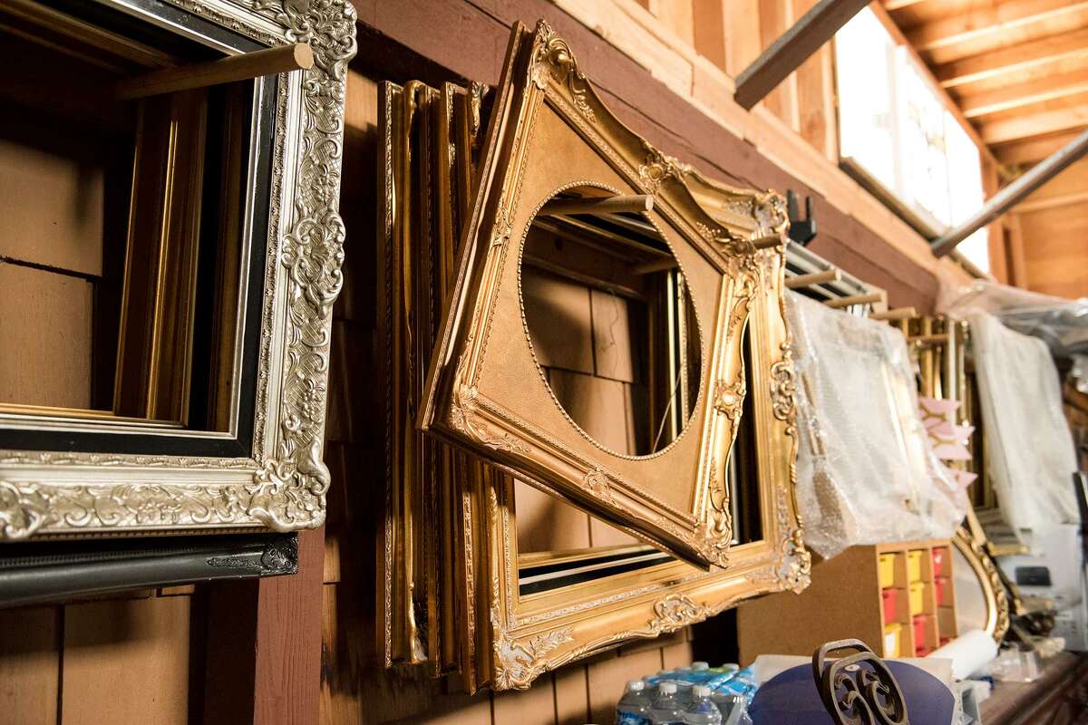 Quinceañeras to flattop Jerry Rice this Mission photo studio has been