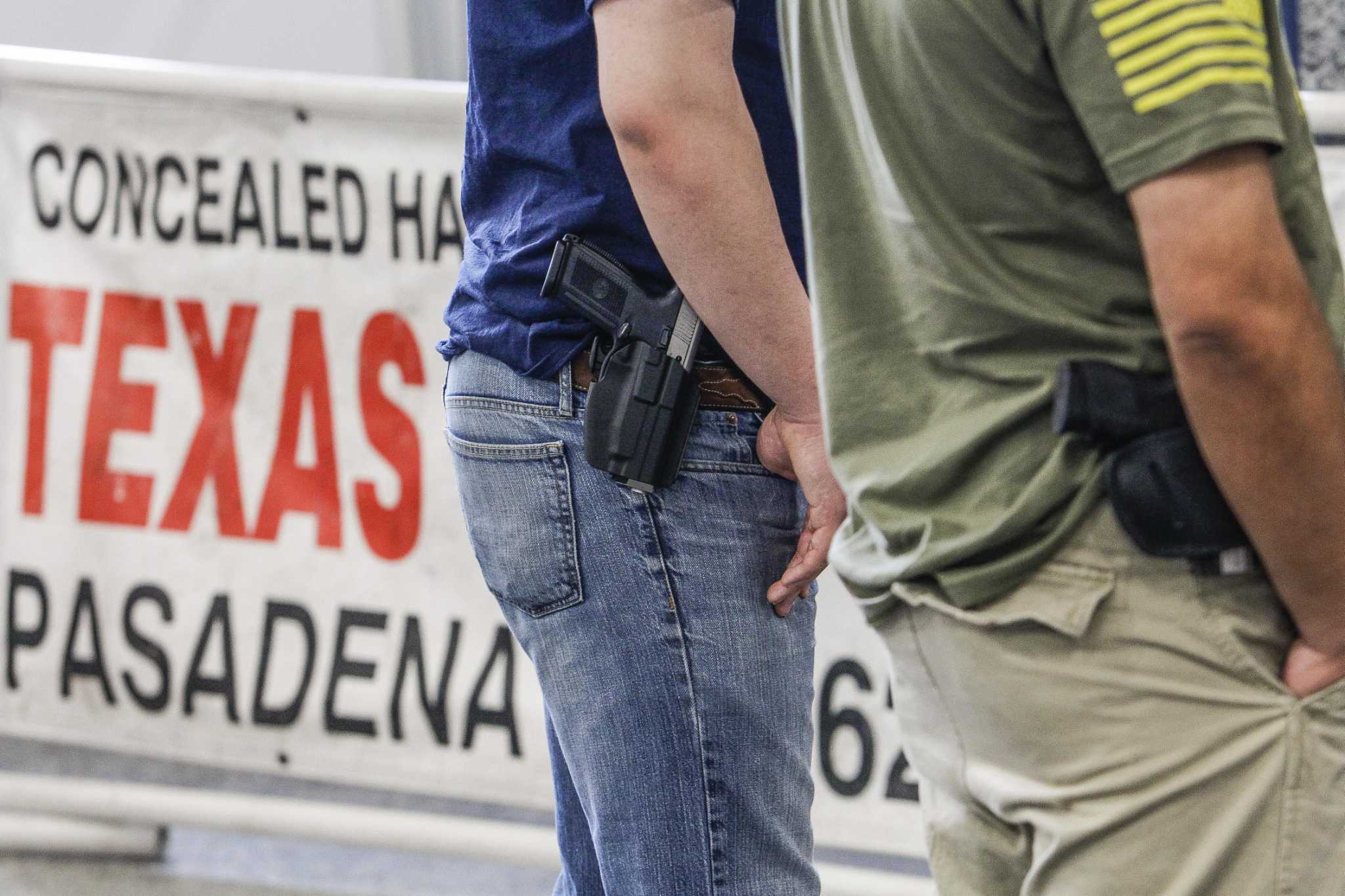 german-visitor-looks-for-secret-to-texas-pride-at-pasadena-gun-show
