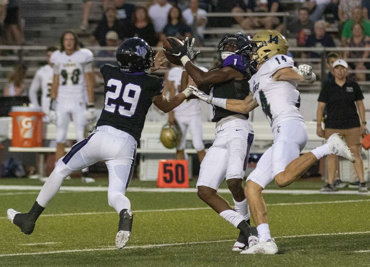 FOOTBALL: Willis ready to commence loaded district schedule