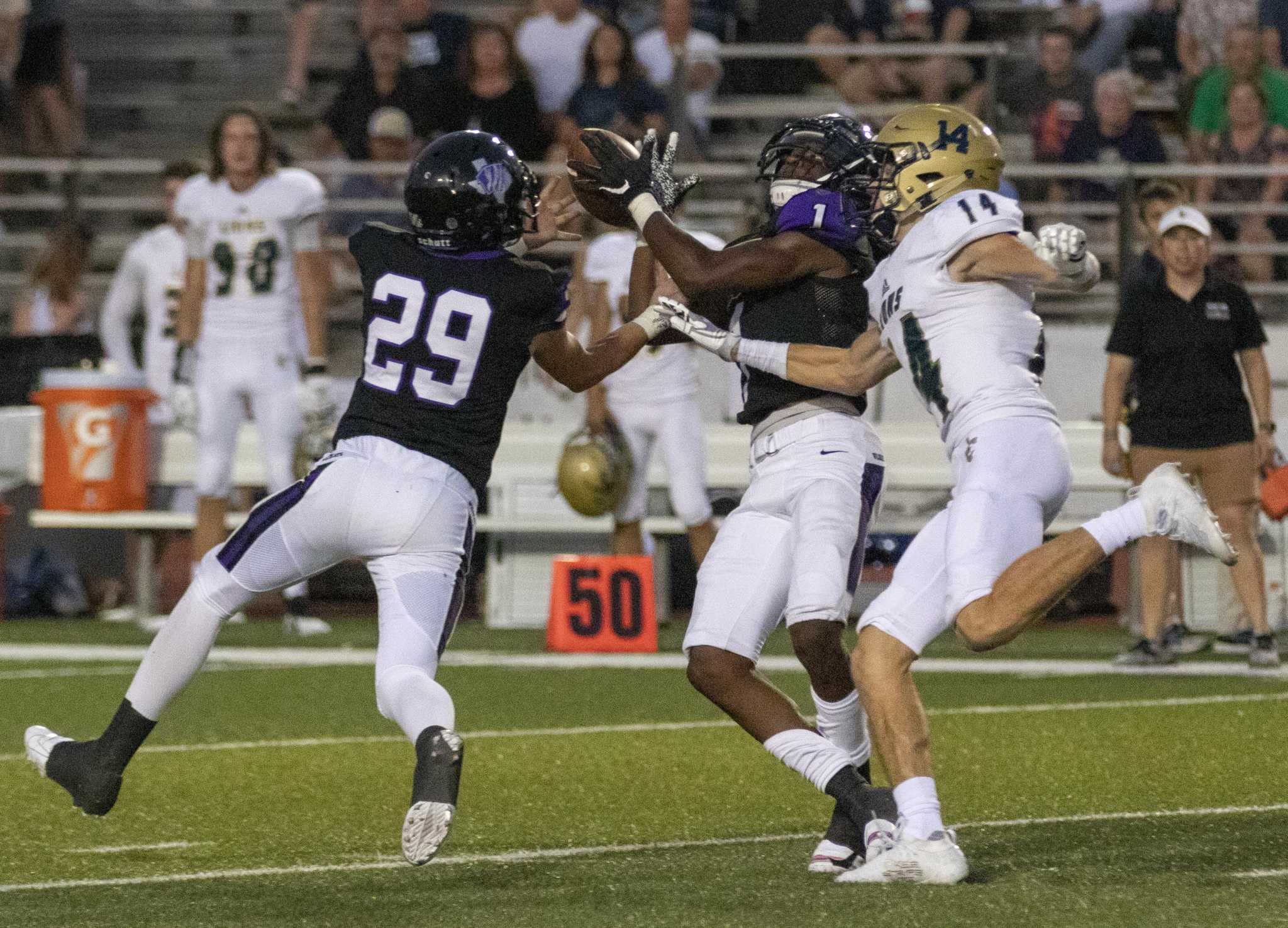 FOOTBALL: Willis outlasts Lake Creek in home opener