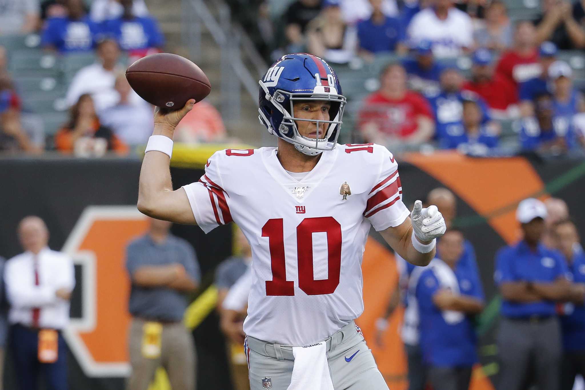 NY Giants beat Dallas Cowboys, 33-31, on last-second field goal 