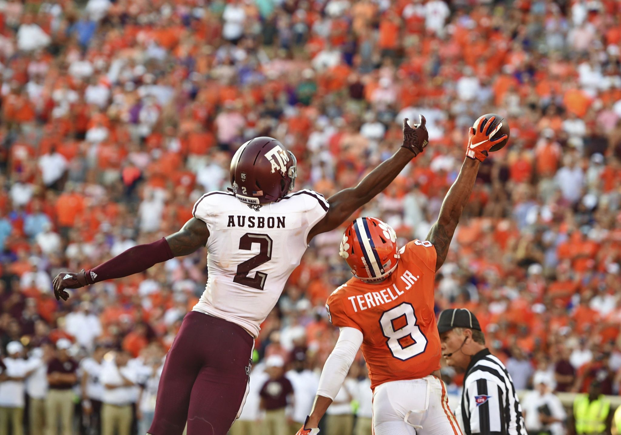 Texas A&M Aggie RB Jashaun Corbin injures hamstring, out for the season -  Good Bull Hunting