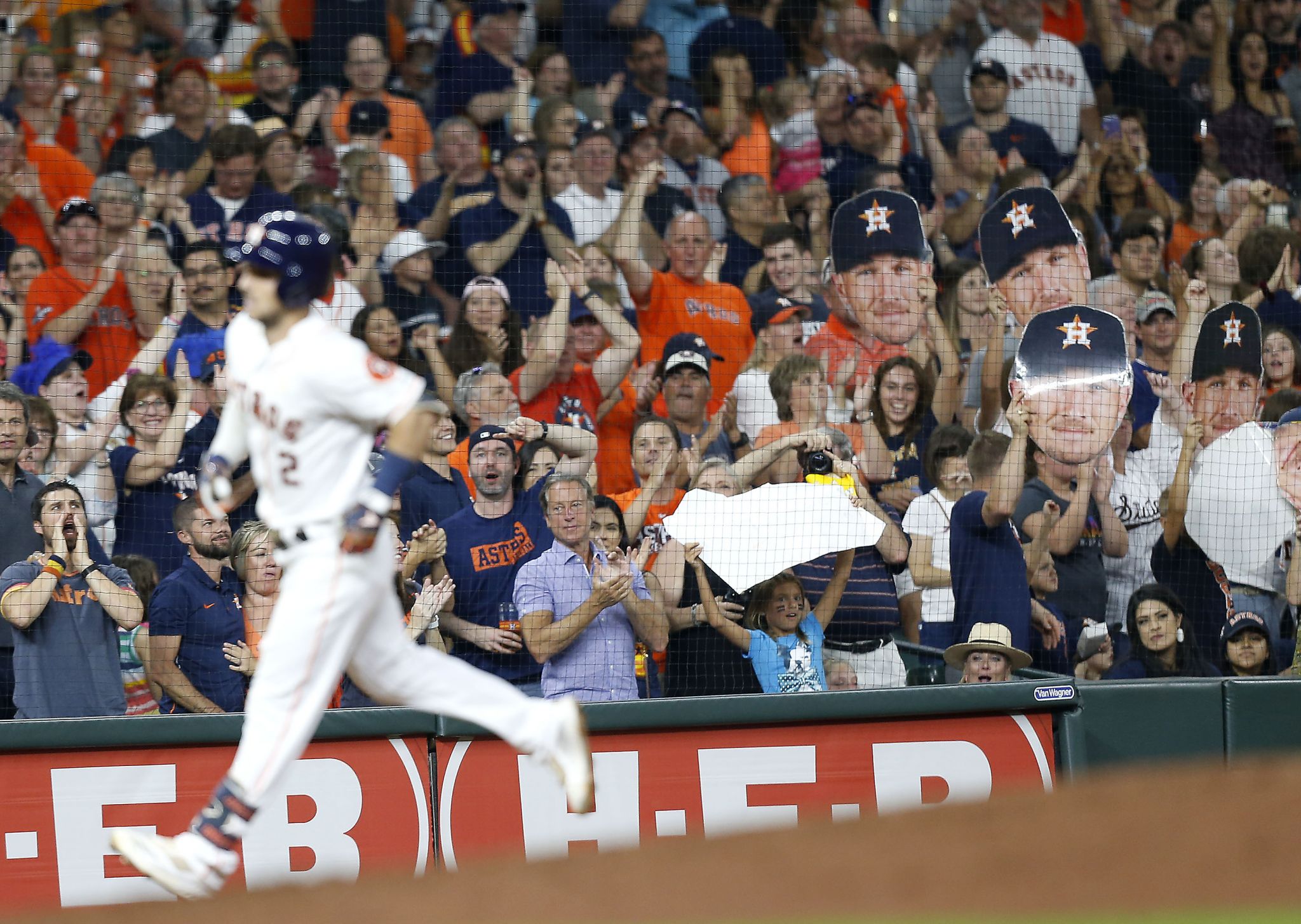 Astros' Alex Bregman mimics James Harden's walk-off GIF