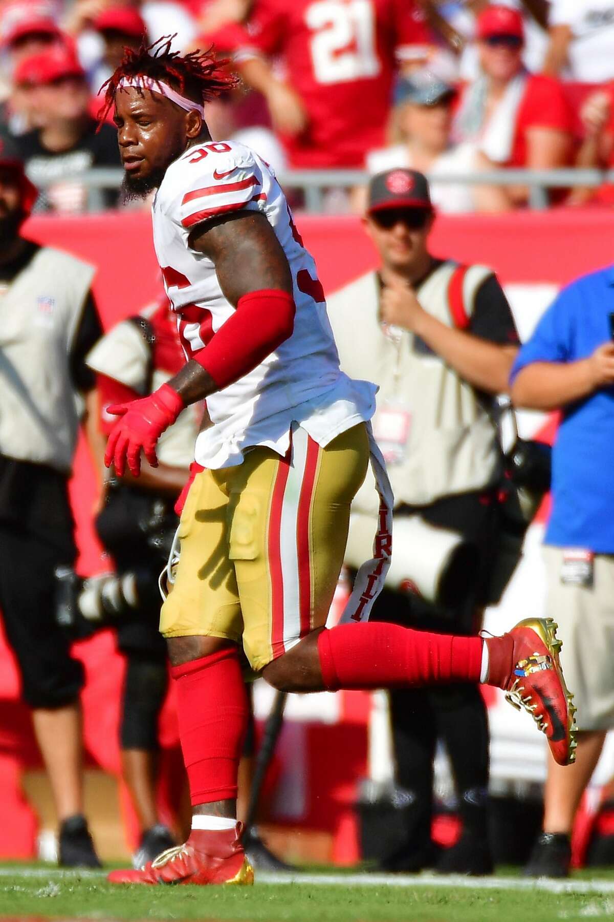 Jake Hutchinson on Twitter: #49ers starting linebacker trio of Kwon  Alexander, Fred Warner and Dee Greenlaw we're all wearing Hot Boyzz shirts  in warmups  / Twitter