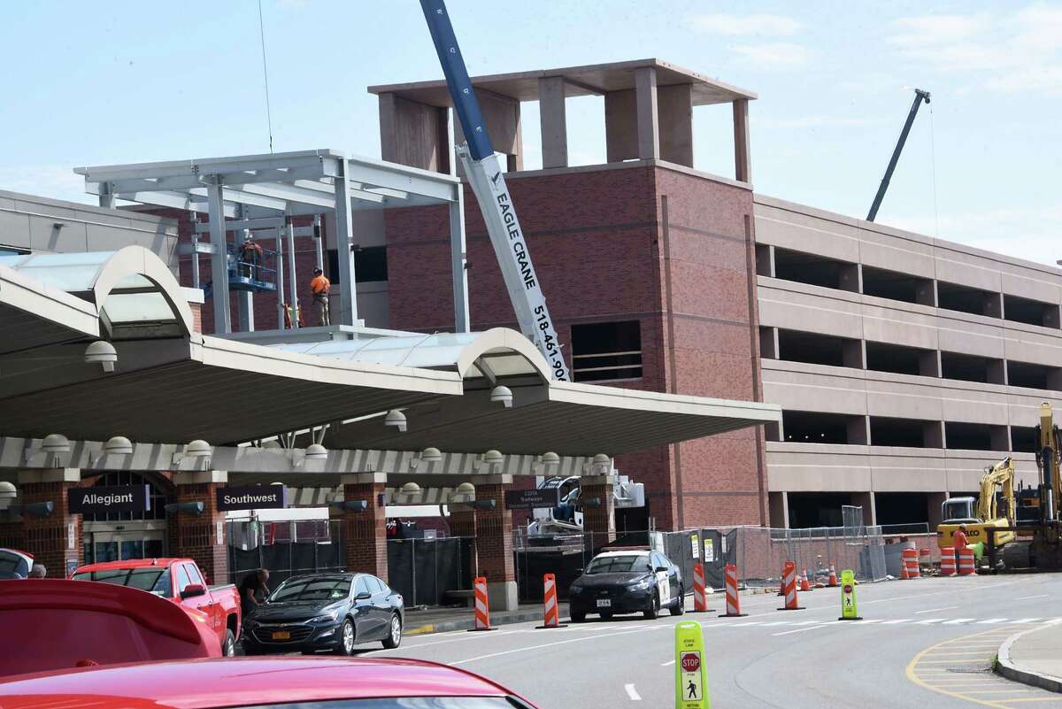 Albany airport moves ahead with massive sign