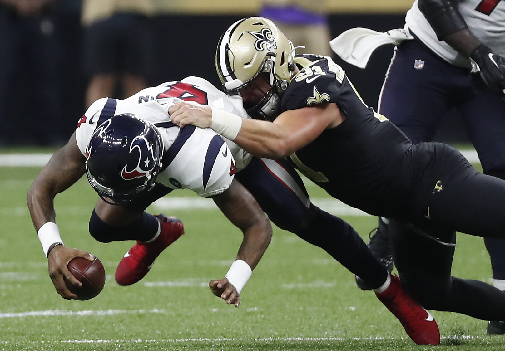 Monday's NFL: Lutz's 58-yard field goal lifts Saints over Texans