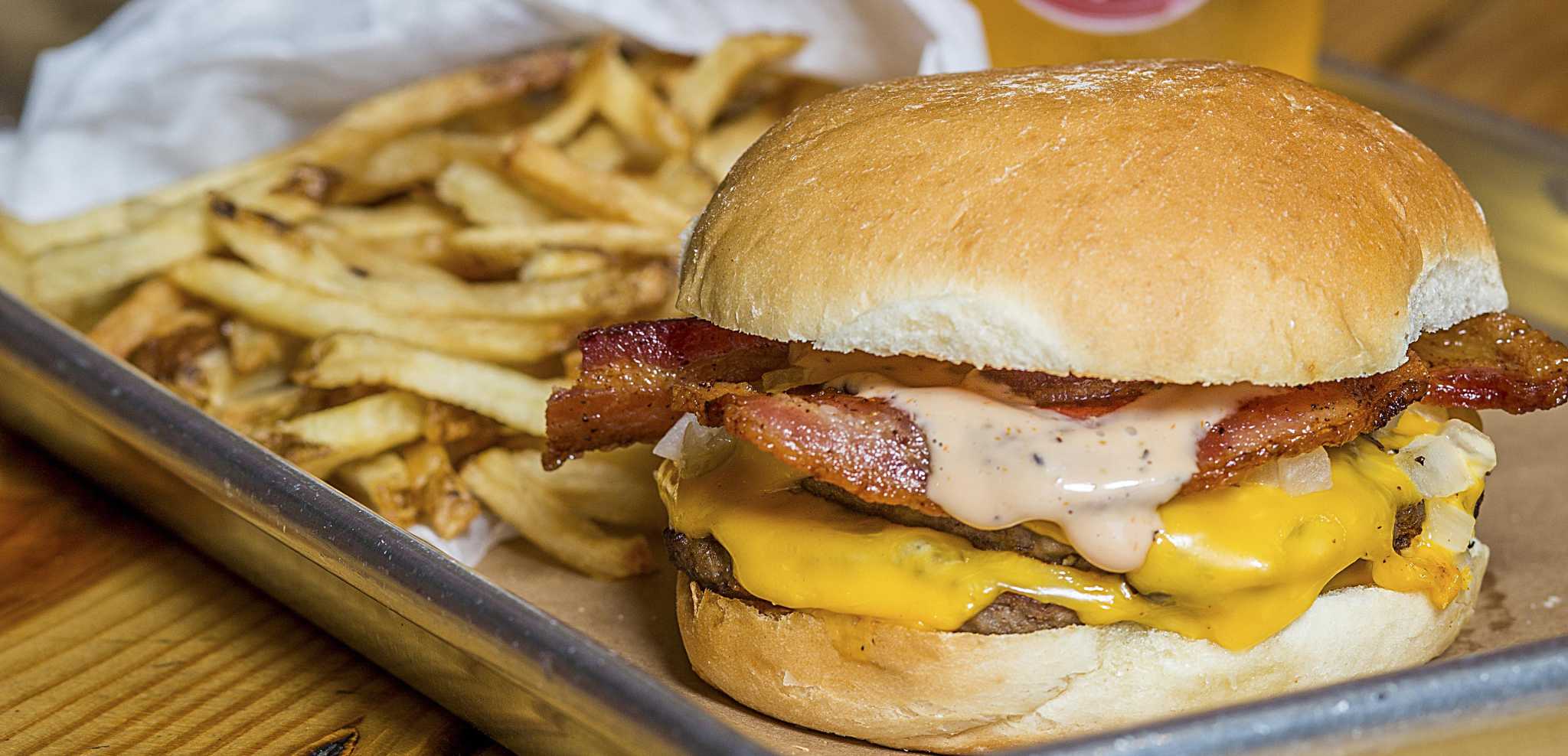 Austin burger restaurant Hat Creek Burger Co. opening in San Antonio - San Antonio ...