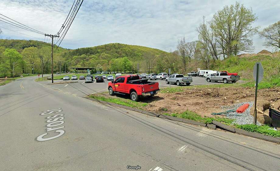 Cops Shelton man found naked in commuter parking lot Connecticut Post