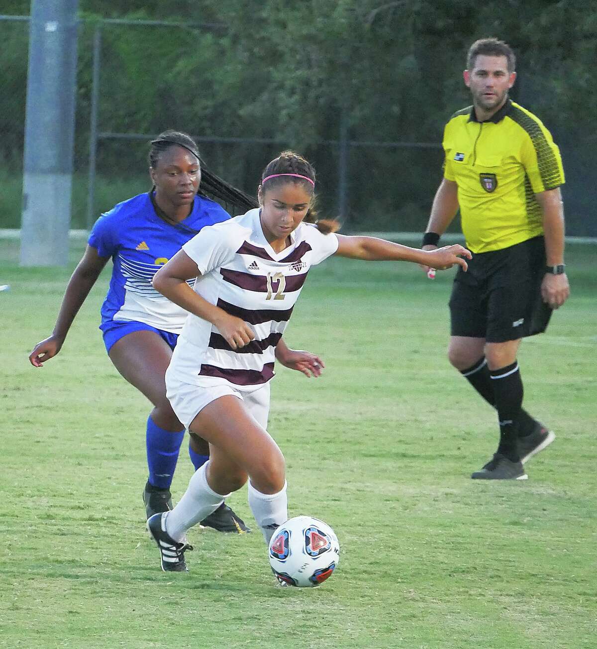 Vivian Martinez and TAMIU open conference play Thursday with a 4:30 p.m. game at St. Edward’s. Martinez leads TAMIU with five points in four games.