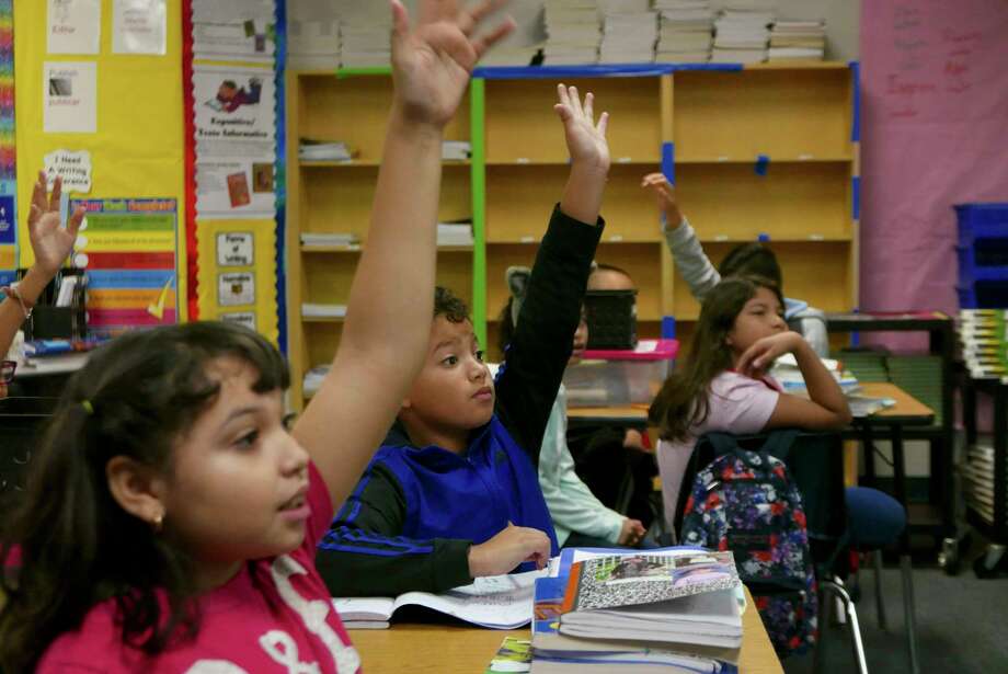 As dual language programs soar in San Antonio schools, growing pains