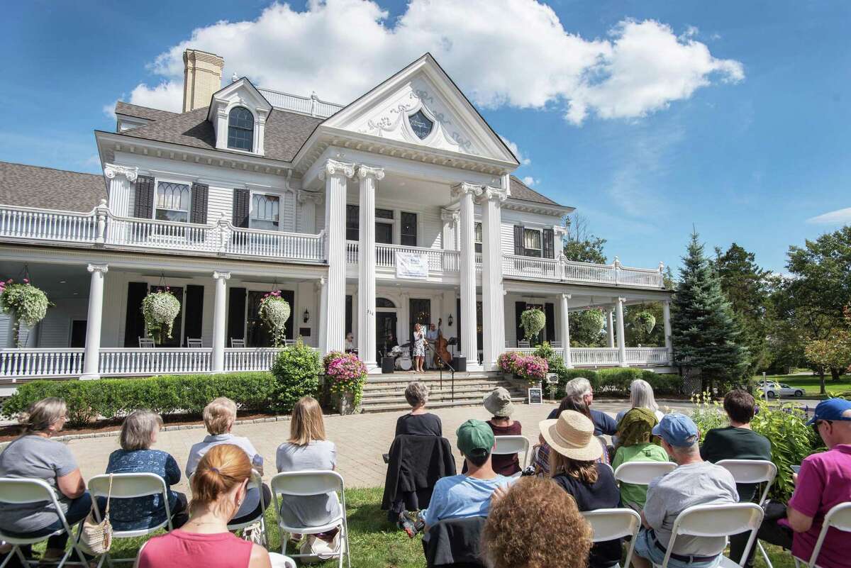 The Brian Butler Quartet performed at the Lounsbury House in Ridgefield, Connecticut on Sunday, September 8, 2019 as part of the Ridgefield Jazz, Funk and Blues Weekend. Brian Butler plays drums for the crowd as Eric Van Laer is on bass, Bill Lance on keyboard and Noreen Mola sings.