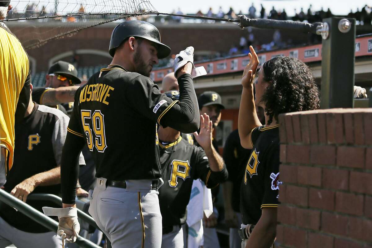 Pirates pitcher Felipe Vazquez arrives at court in handcuffs