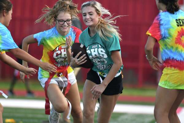 how to play powder puff football