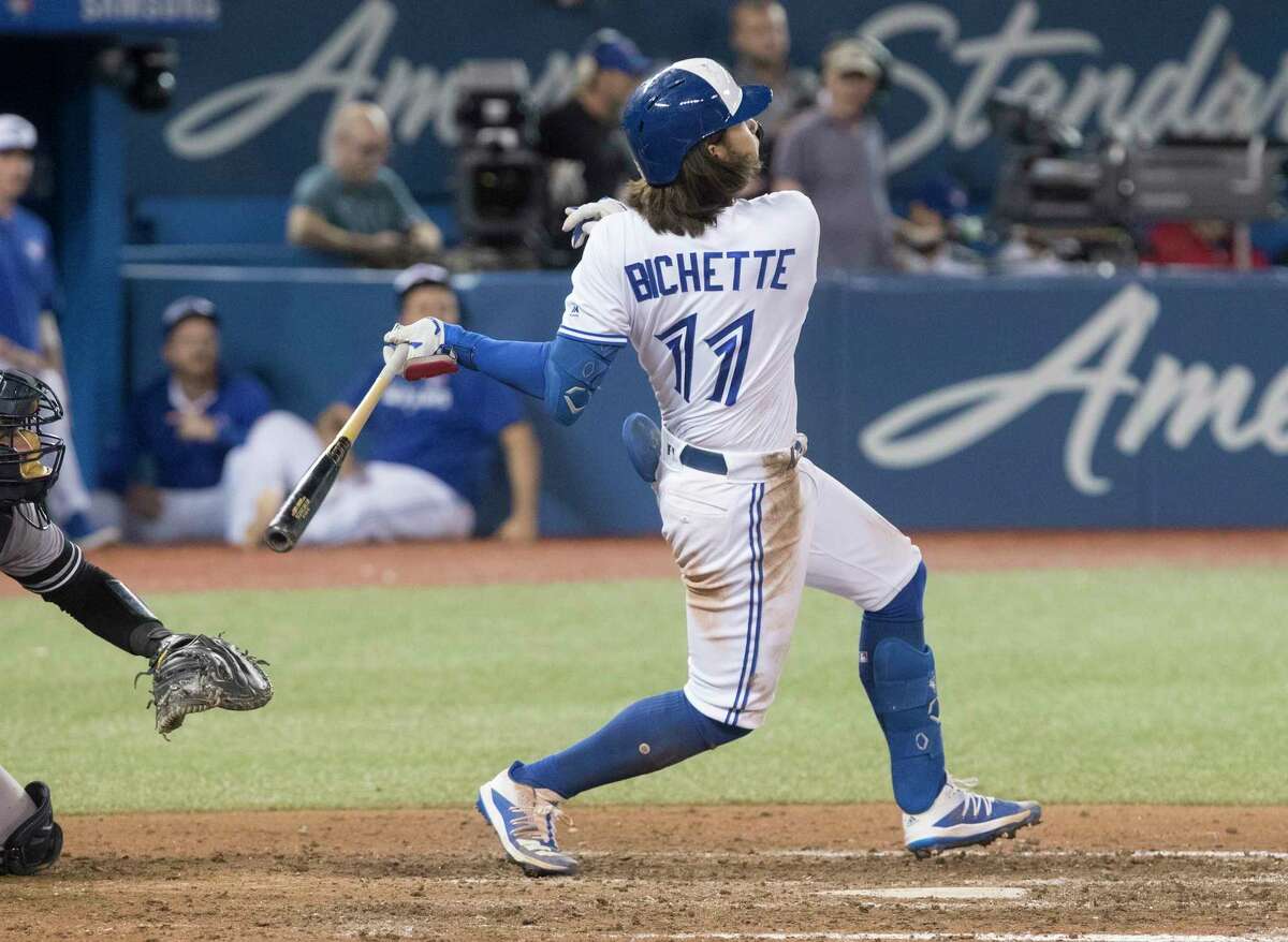 Frazier snaps tie, Yankees come back to beat Blue Jays 6-5