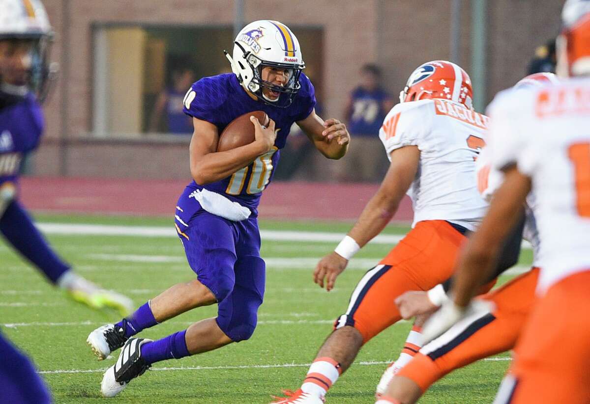 LBJ quarterback Luis Segura finished with 216 yards of total offense in a 16-7 win against Edinburg Economedes on Friday.