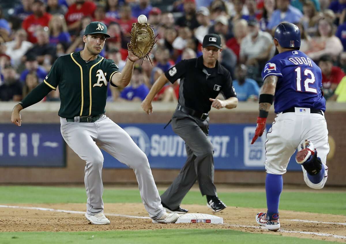 Matt Chapman Matt Olson win Gold Gloves