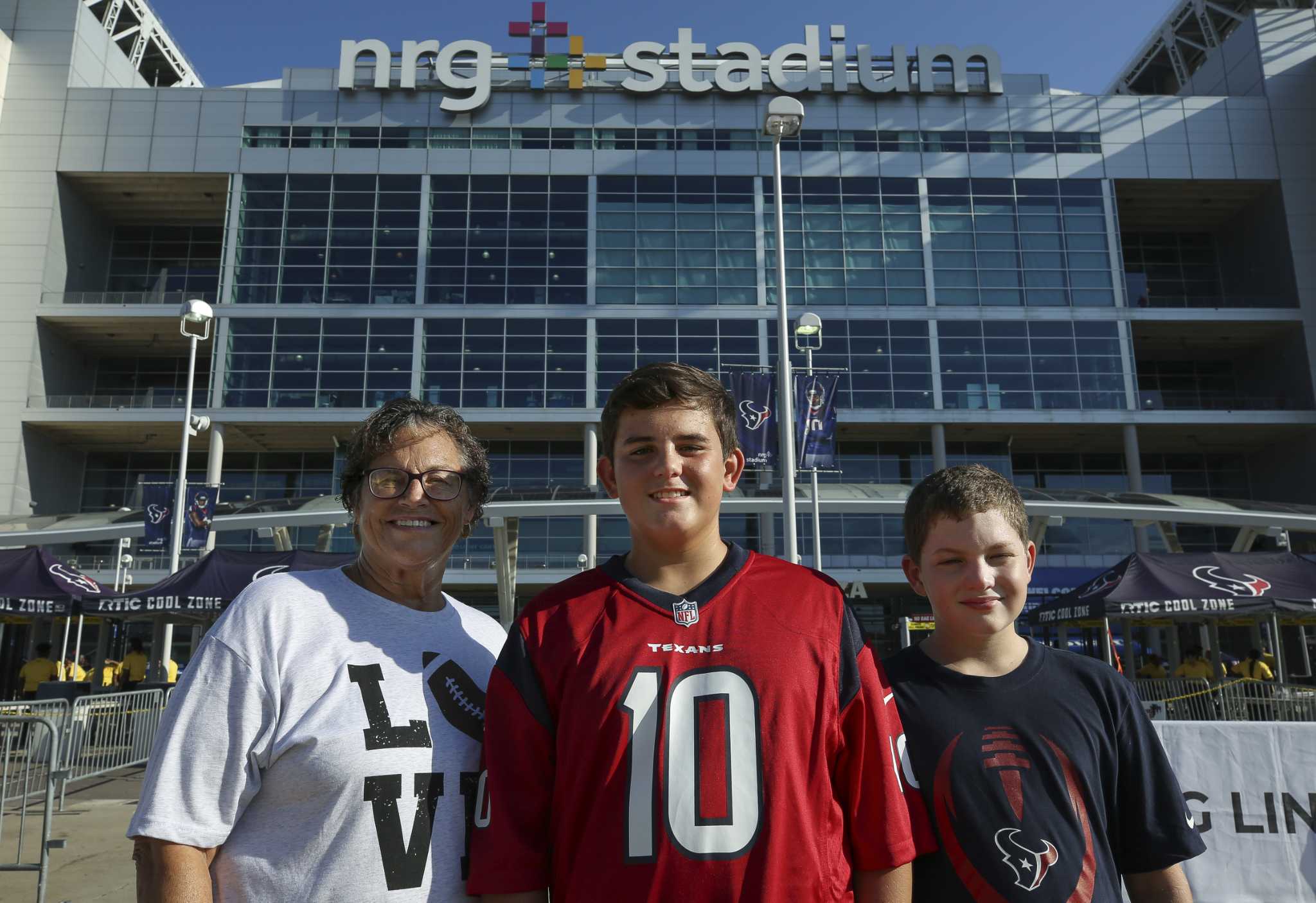 Texans tailgating fans celebrate home opener at NRG Stadium