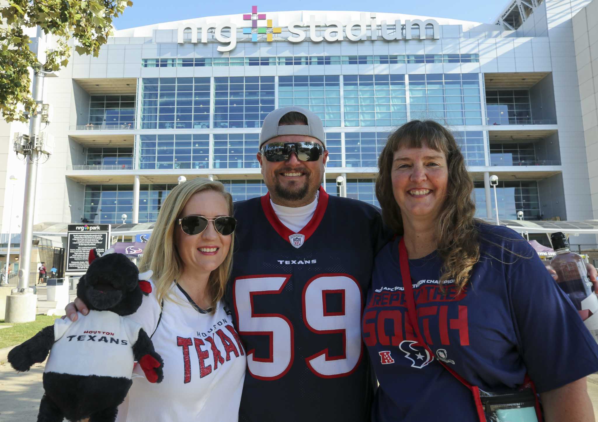 Texans tailgating fans celebrate home opener at NRG Stadium