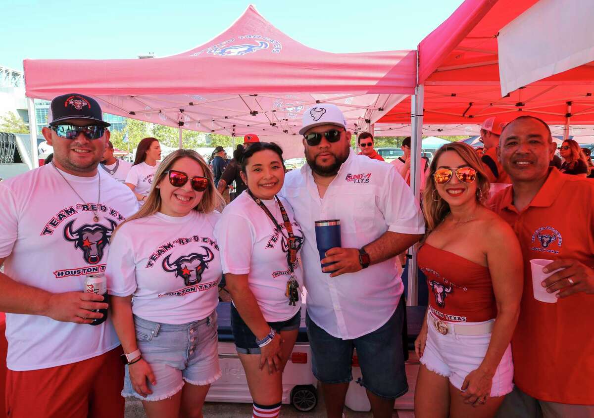 Texans tailgating fans celebrate home opener at NRG Stadium